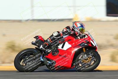 media/Jan-13-2024-SoCal Trackdays (Sat) [[9c032fe5aa]]/Turn 16 Set 2 (1120am)/